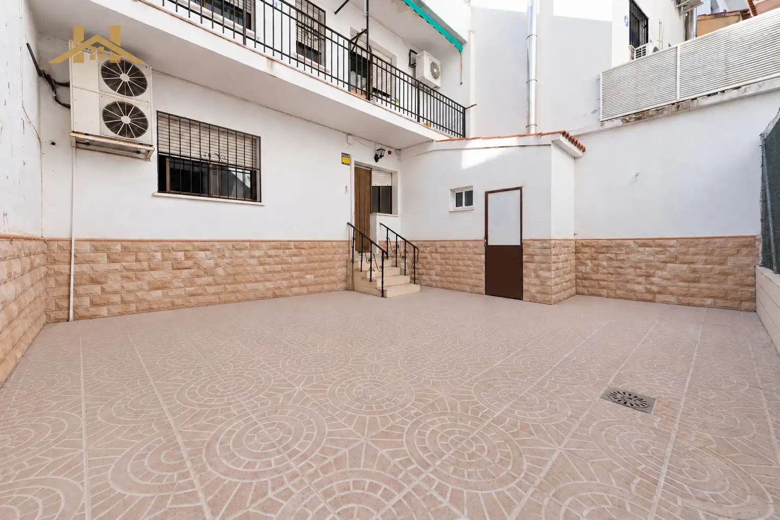 Adossat amb jardí en venda a Calle Miguel de Unamuno