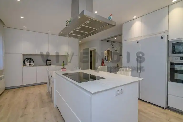 Casa amb terrassa en venda a Corbera de Llobregat, imagen 14