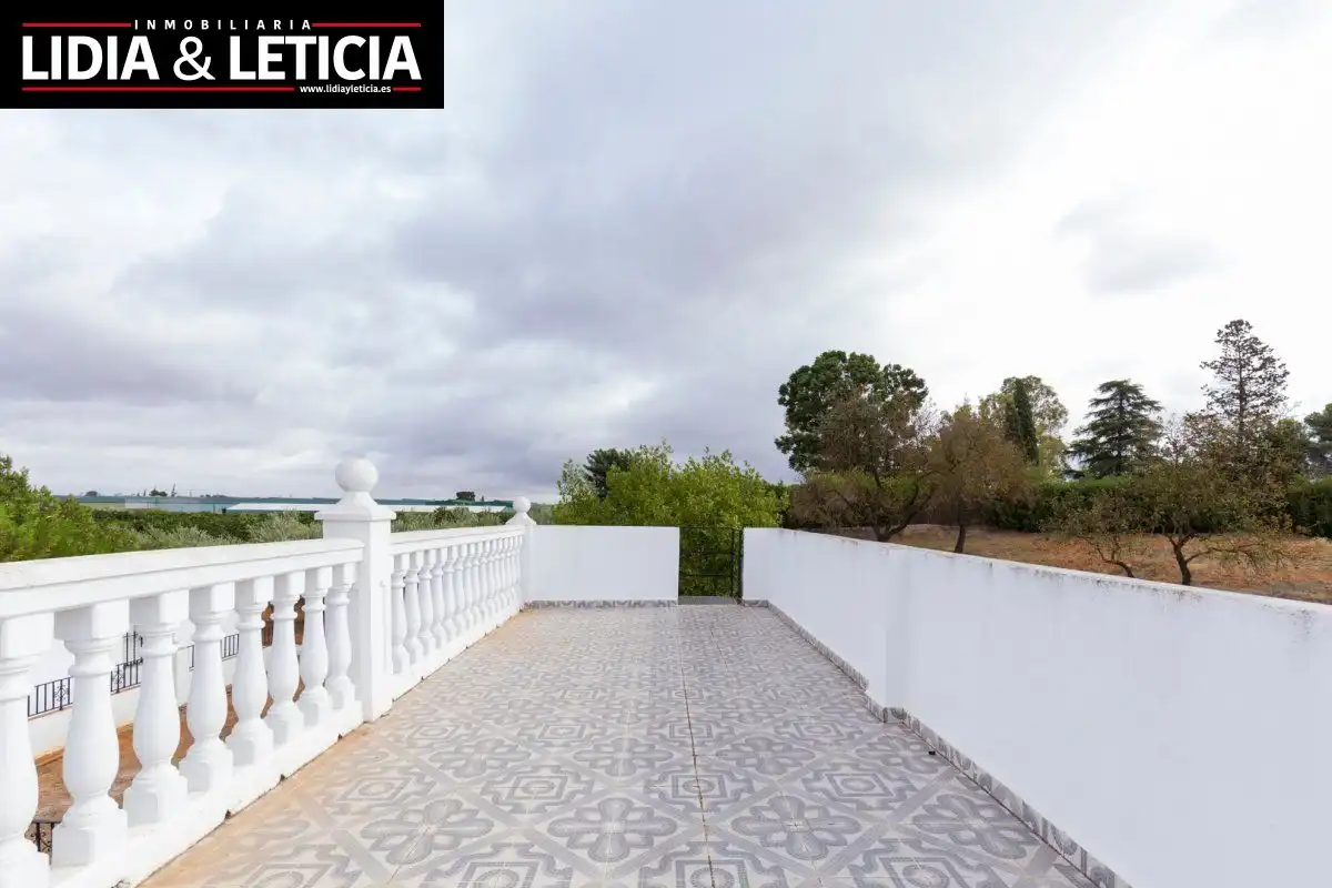 Terraza de Casa o chalet en venta en Alcalá de Guadaira con Aire acondicionado, Calefacción y Jardín privado