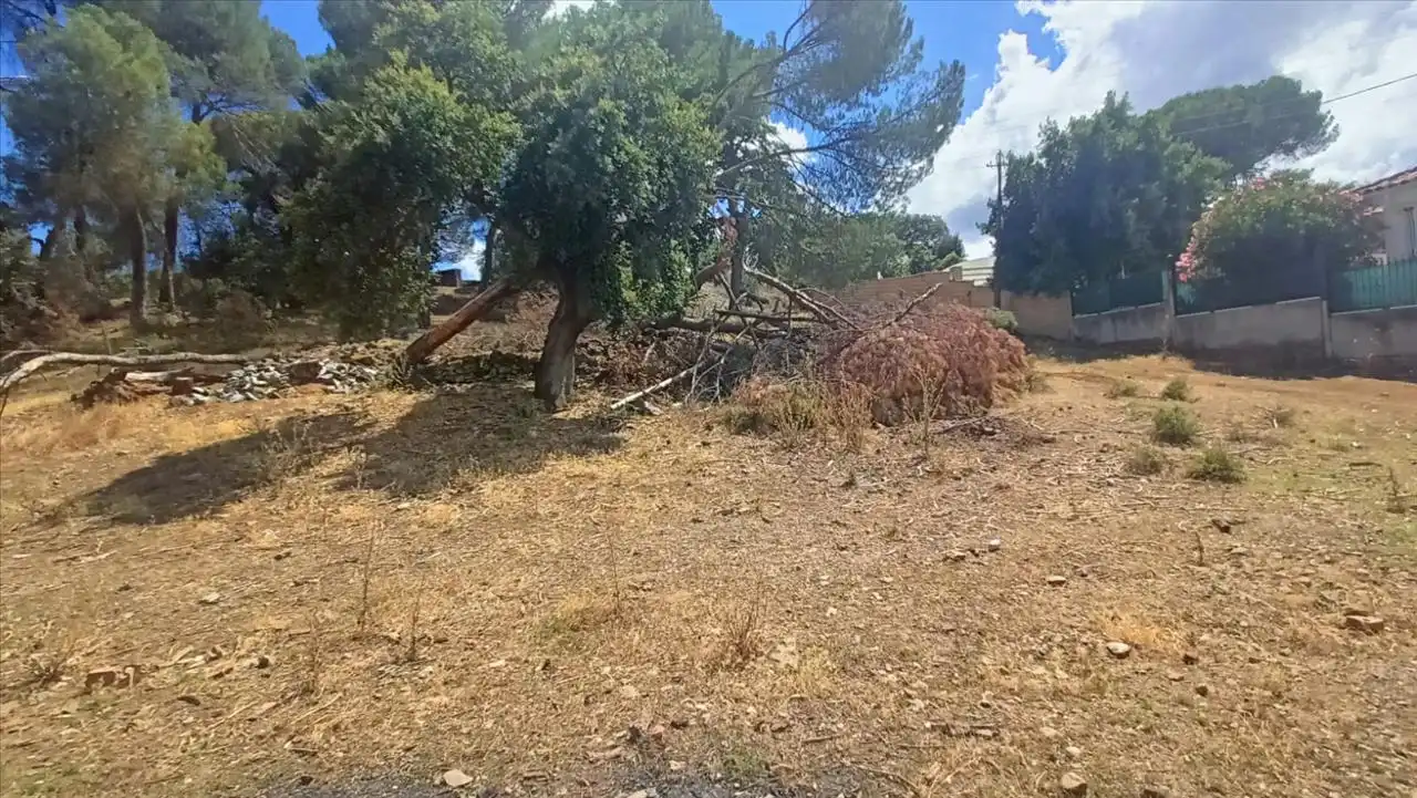Residencial en venda a Cm Campamento, Cerro Muriano