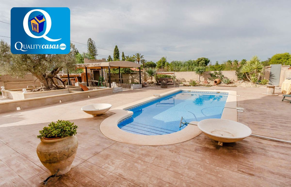 Piscina de Casa o xalet en venda en Alicante / Alacant amb Aire condicionat, Calefacció i Terrassa