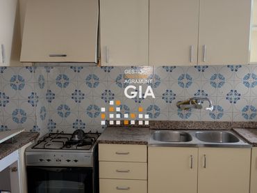 Piso con balcón en venta en Carrer del Nord 51