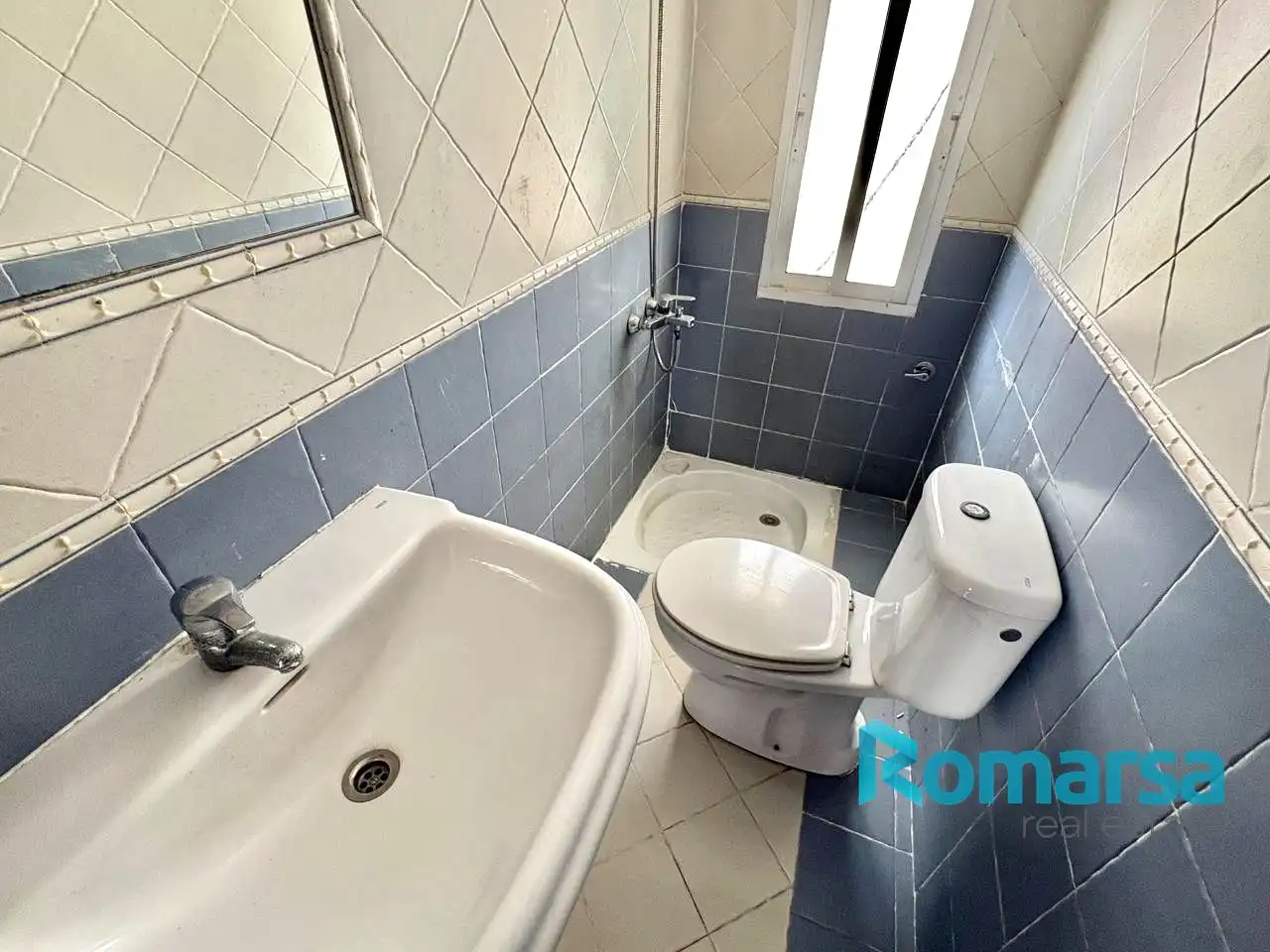 Baño de Piso en venta en Ávila con Terraza