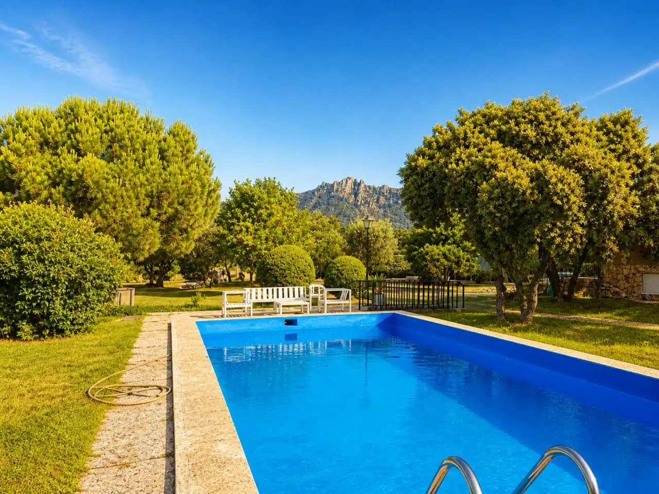 Swimming pool of Houses for sale in La Cabrera  with Terrace