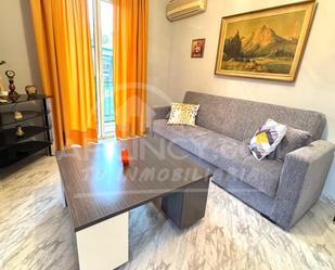 Sala d'estar de Pis de lloguer en Alcalá de Guadaira amb Aire condicionat i Balcó