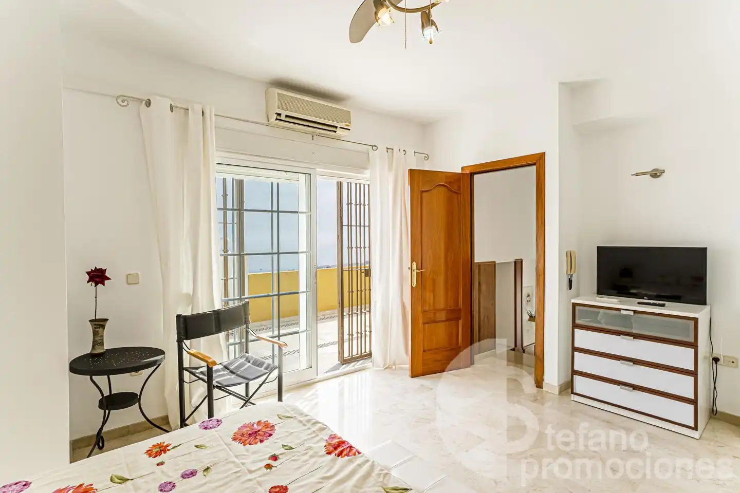 Habitación de Casa o chalet en venta en Rincón de la Victoria con Aire acondicionado, Jardín privado y Terraza
