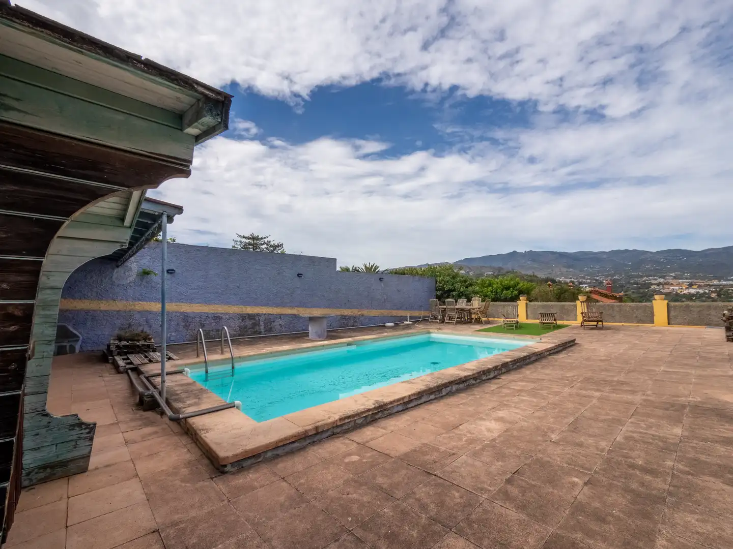 Schwimmbecken von Haus oder Chalet zum Verkauf in Santa Brígida mit Privatgarten, Terrasse und Abstellraum