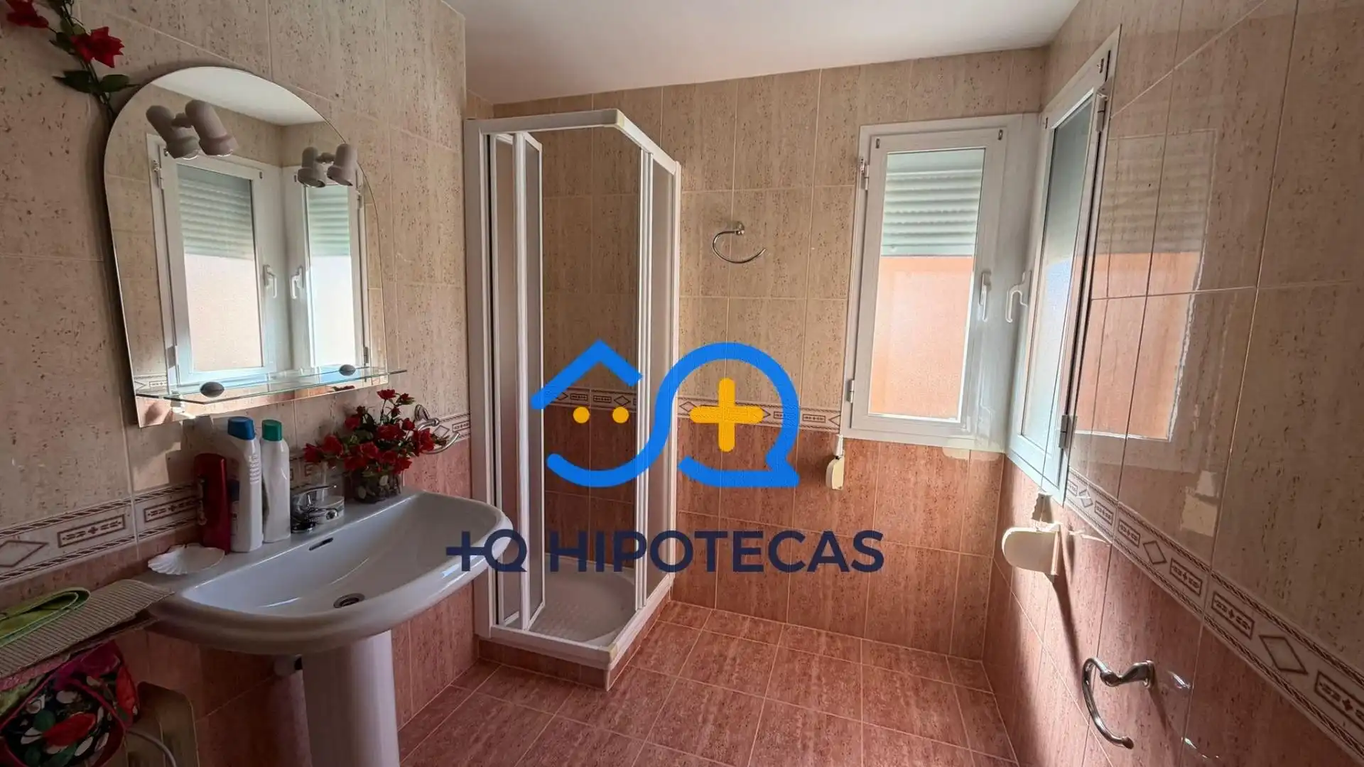 Bathroom of Flat for sale in Toledo  with Air Conditioner, Terrace and Storage room