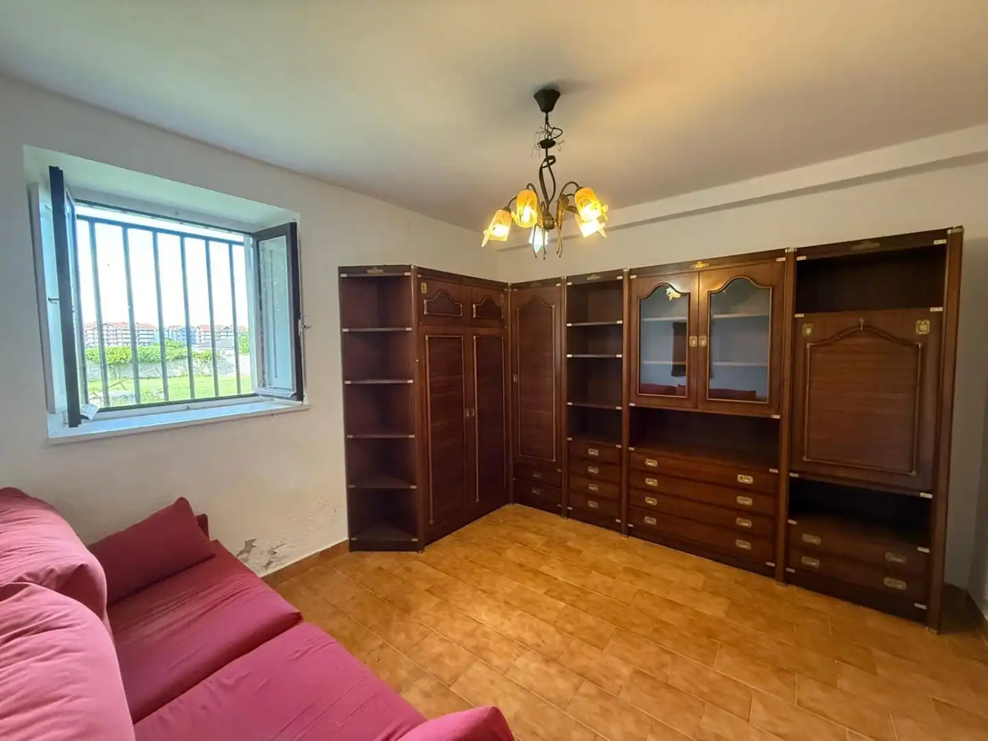 Sala de estar de Casa o chalet en venta en Noja con Calefacción, Jardín privado y Terraza