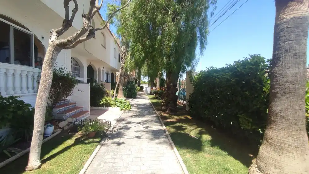 Casa bifamiliare con piscina in vendita a Avinguda del Carabasí 1, imagen 5