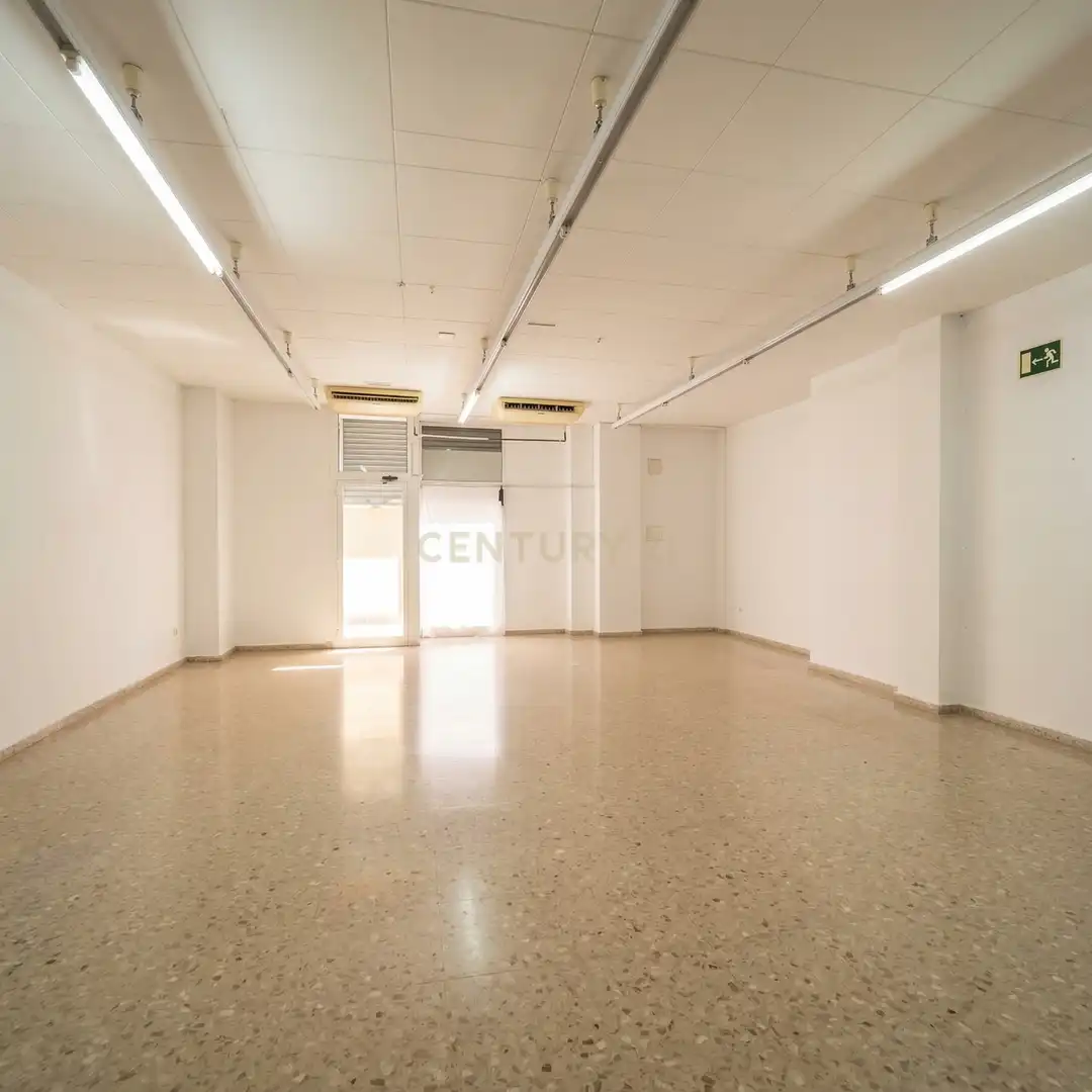 Geschaftsraum zum Verkauf in Mataró