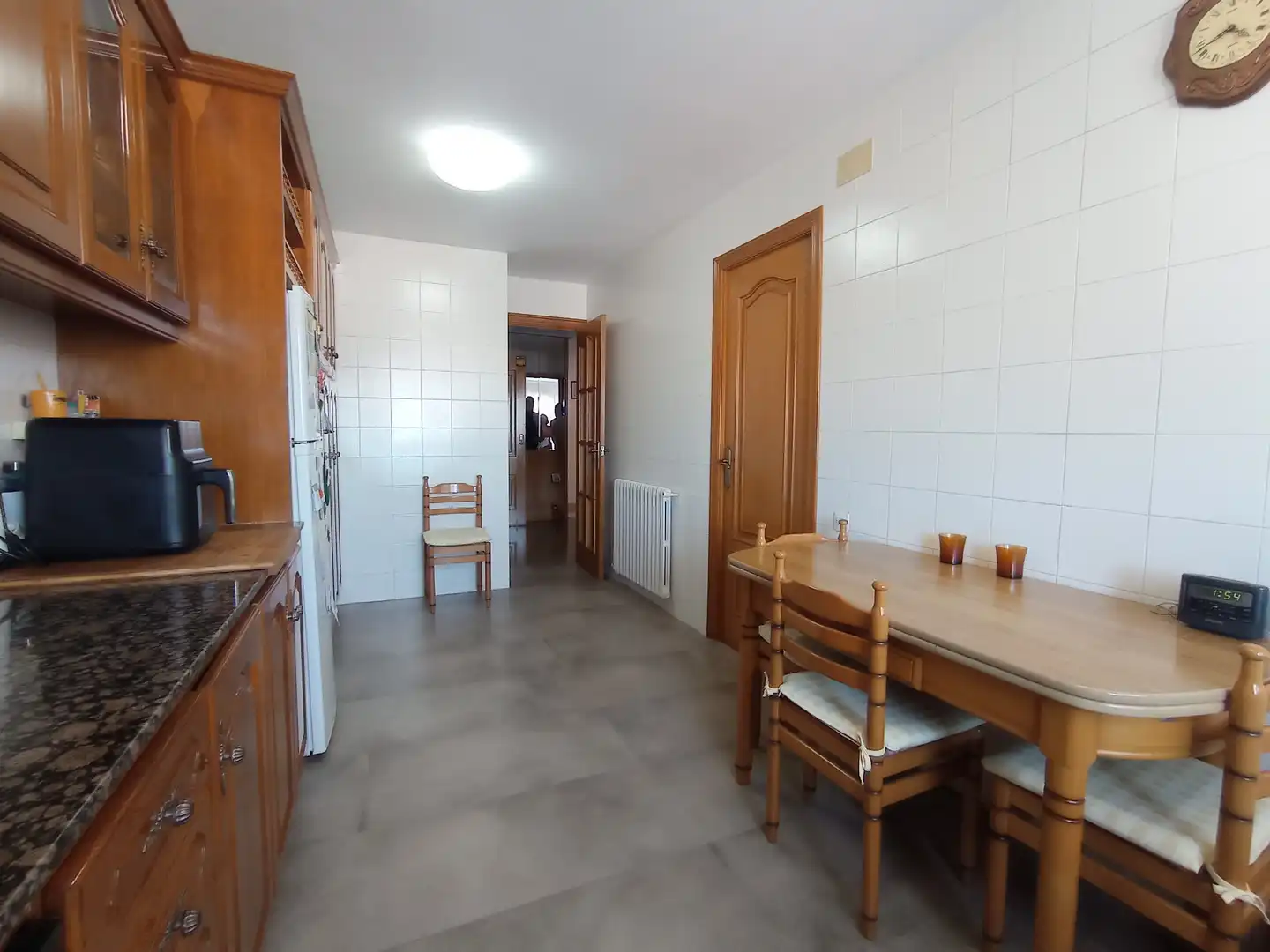 Küche von Einfamilien-Reihenhaus zum Verkauf in Santa Perpètua de Mogoda mit Klimaanlage, Heizung und Terrasse