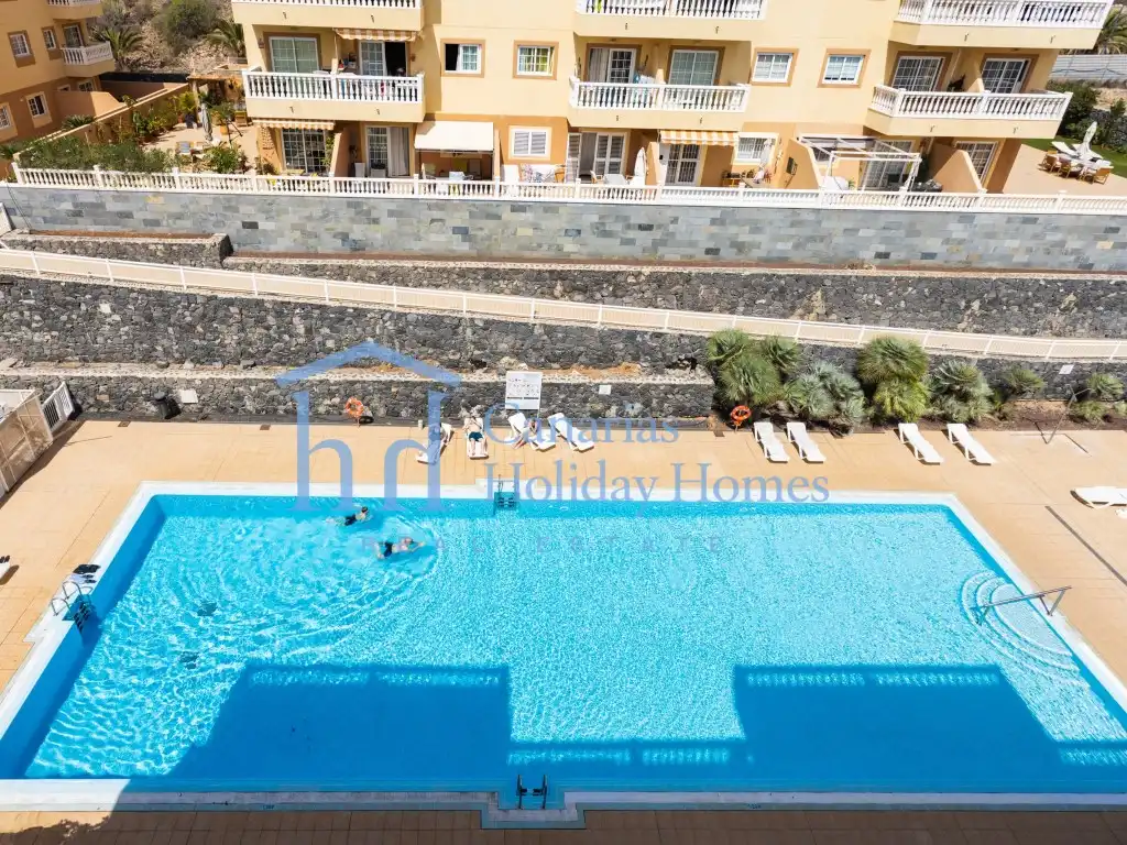 Vista exterior de Àtic en venda en Arona amb Piscina comunitària