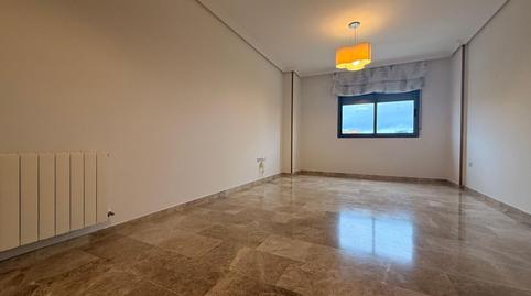 Photo 4 of Flat to rent in Avenida Maria Auxiliadora, Maria Auxiliadora - Barriada de Llera, Badajoz Capital