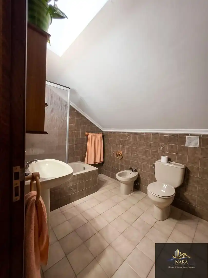 Bathroom of Houses for sale in Torrelavega   with Heating, Private garden and Parquet flooring
