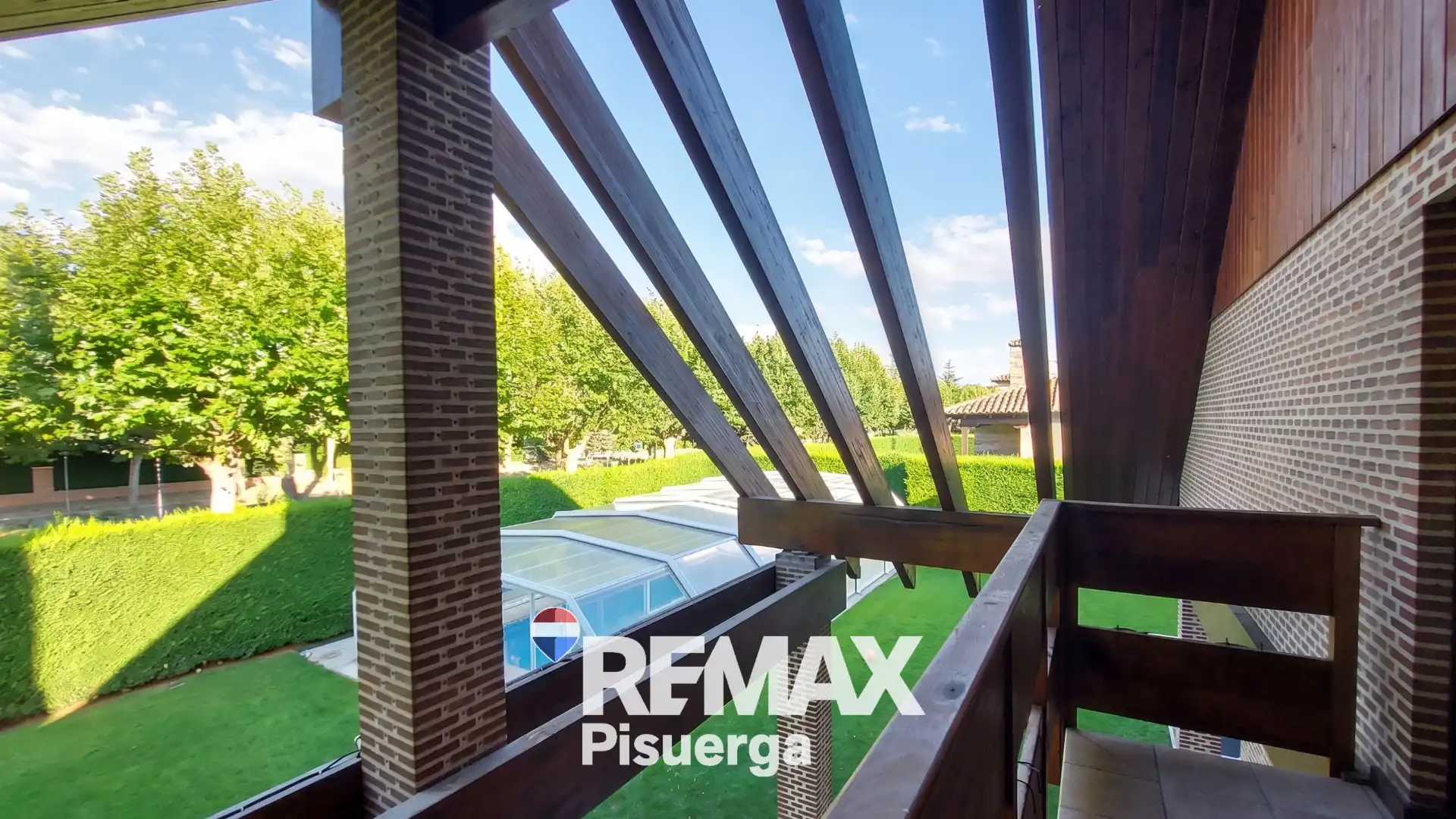 Terrassa de Casa o xalet en venda en Boecillo amb Aire condicionat, Calefacció i Jardí privat