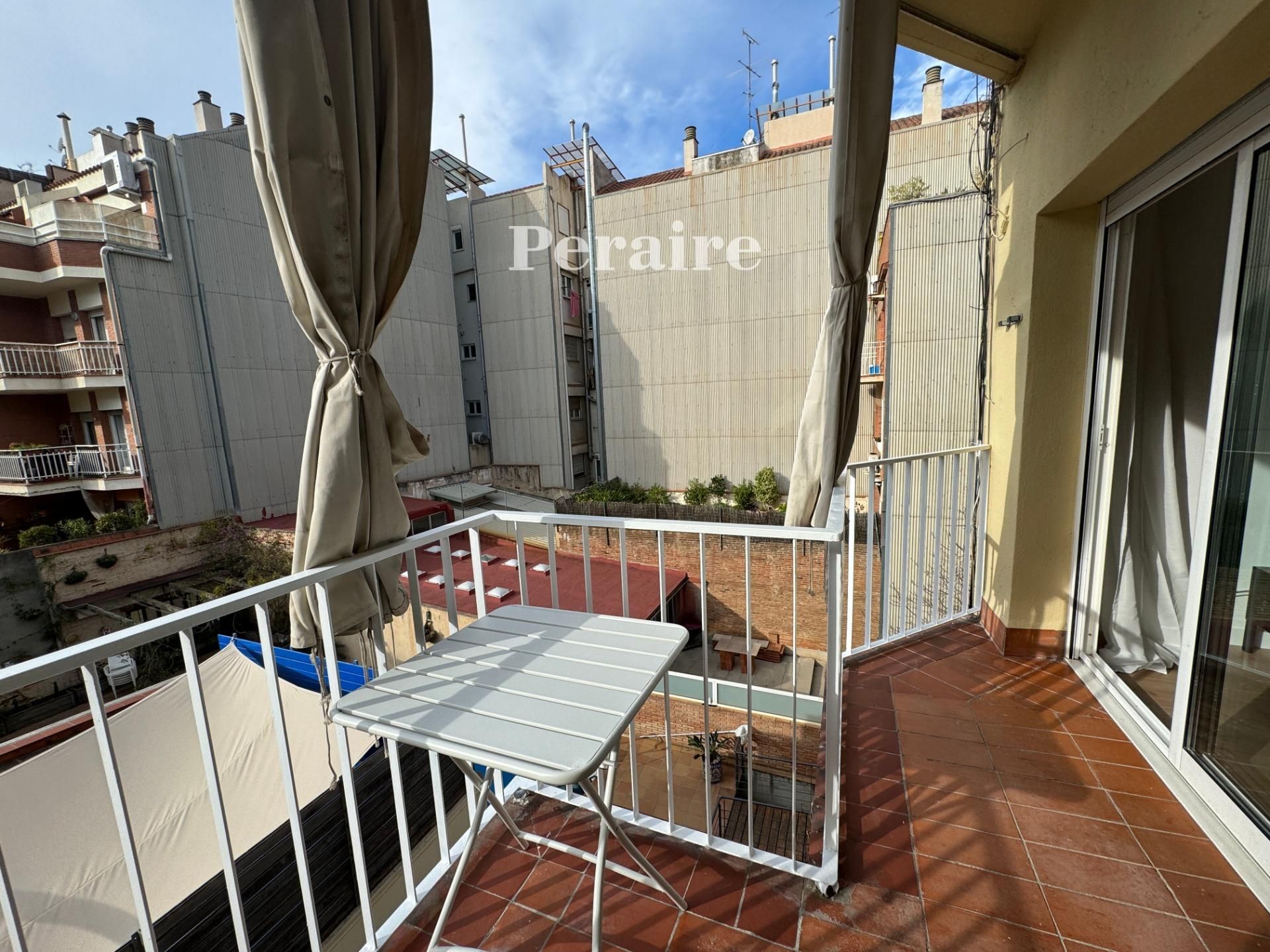 Terrassa de Pis de lloguer en  Barcelona Capital amb Aire condicionat, Calefacció i Parquet