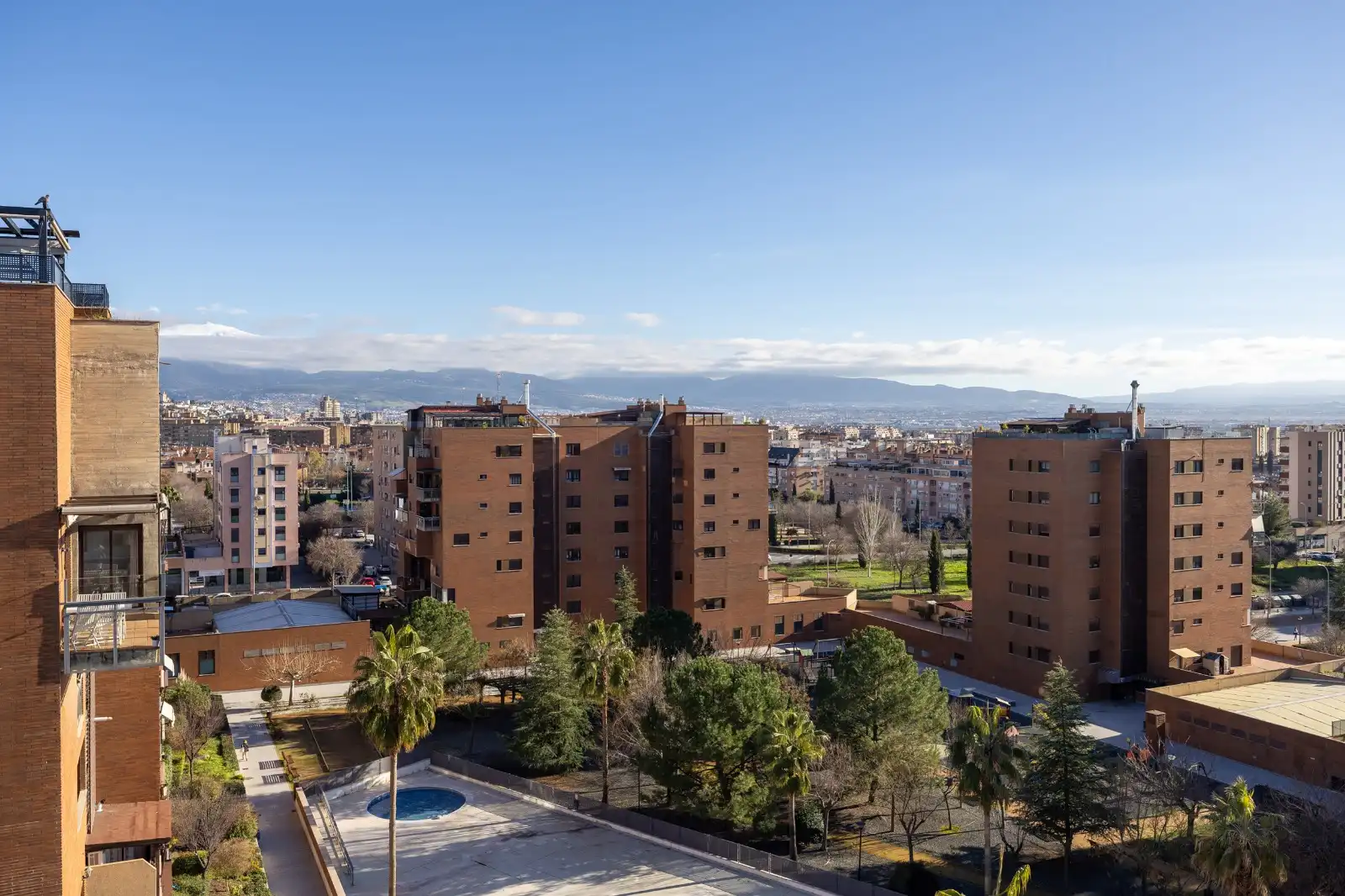 Vista exterior de Ático en venta en Granada con Aire acondicionado, Calefacción y Terraza