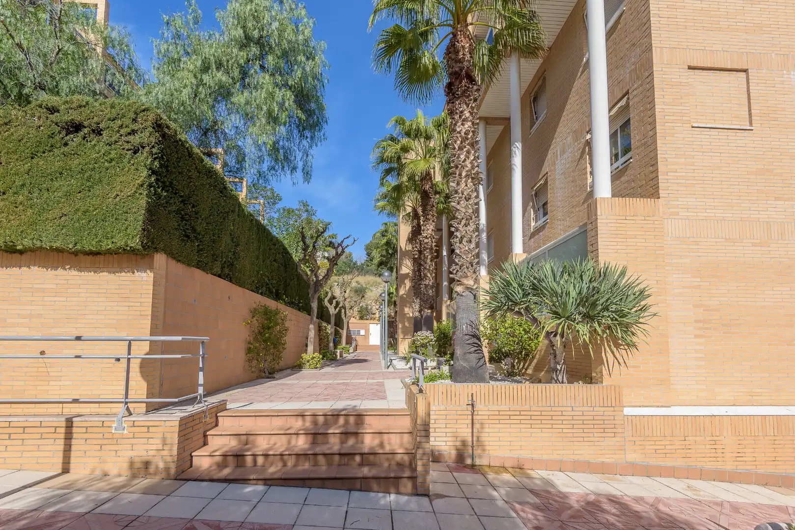 Vista exterior de Dúplex en venda en Tarragona amb Aire condicionat, Calefacció i Jardí privat