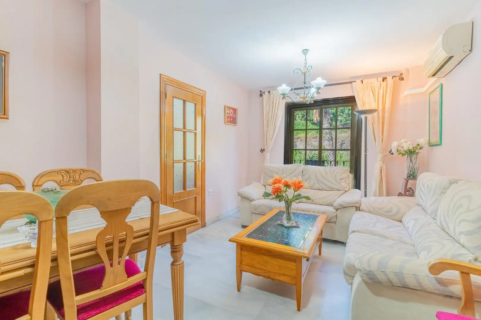 Casa amb terrassa en venda a Avenida Avenida Ángel Gijón Díaz, imagen 4