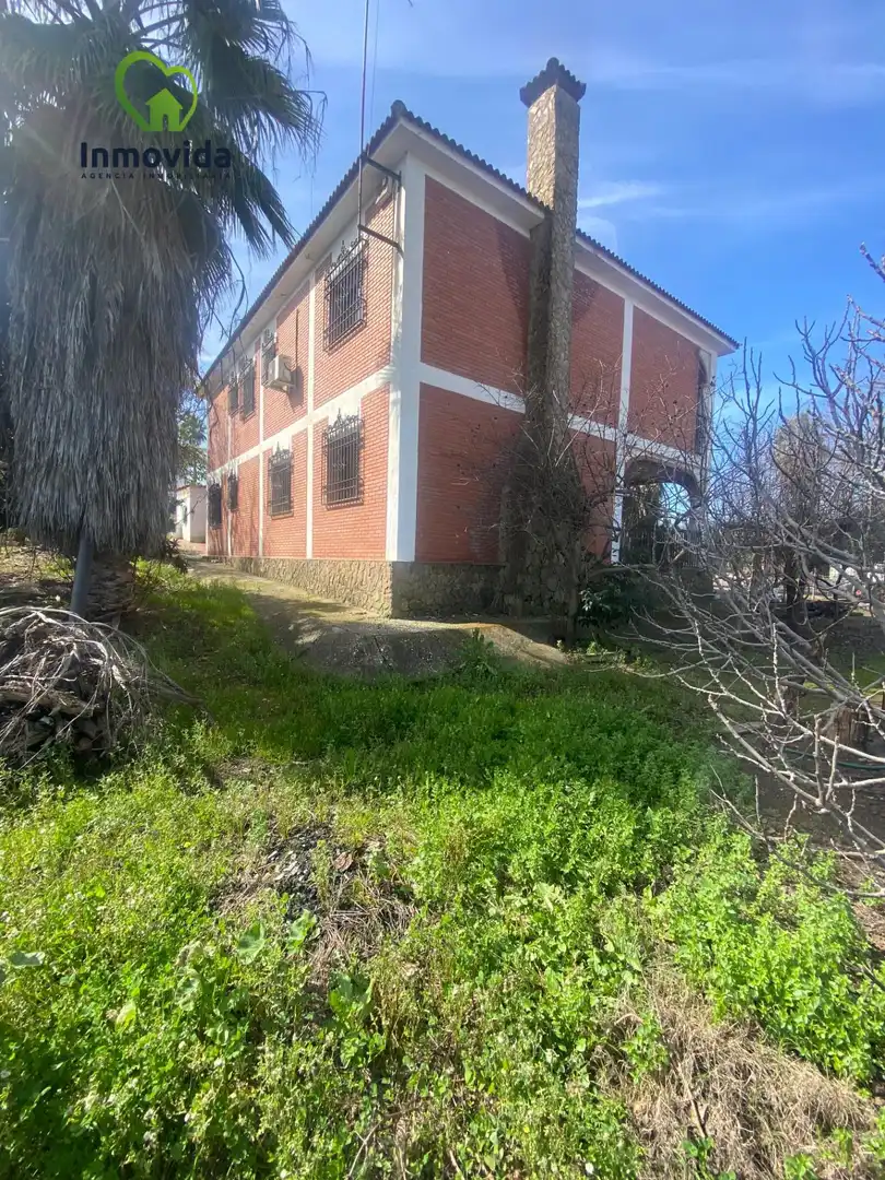 Villa con piscina in vendita a Periurbano Este - Campiña, imagen 3