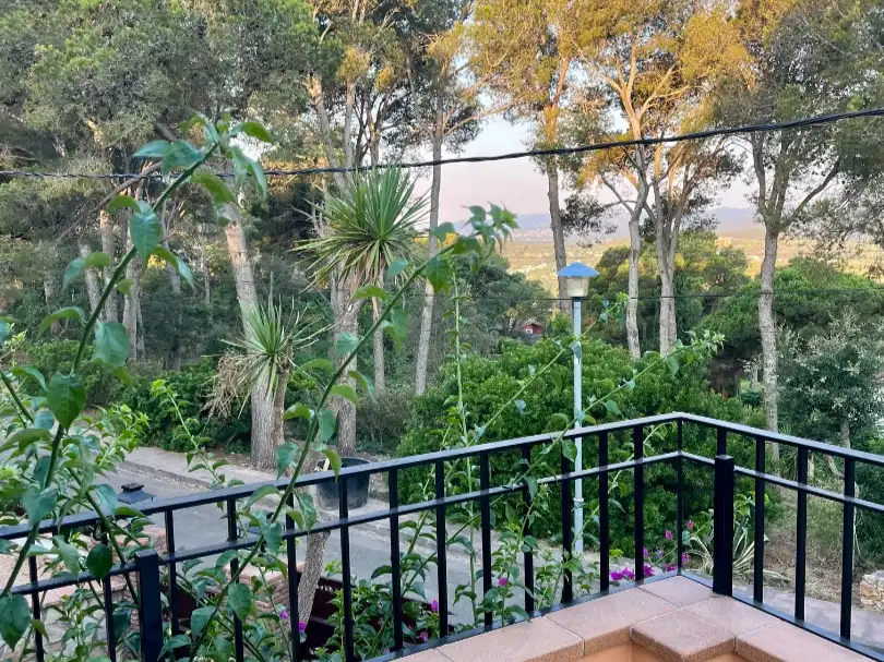 Haus mit Garten zum Verkauf in Carrer Guatemala 6, imagen 3