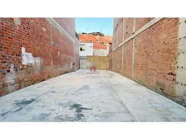 Terreny residencial en venda a Calle Felip II