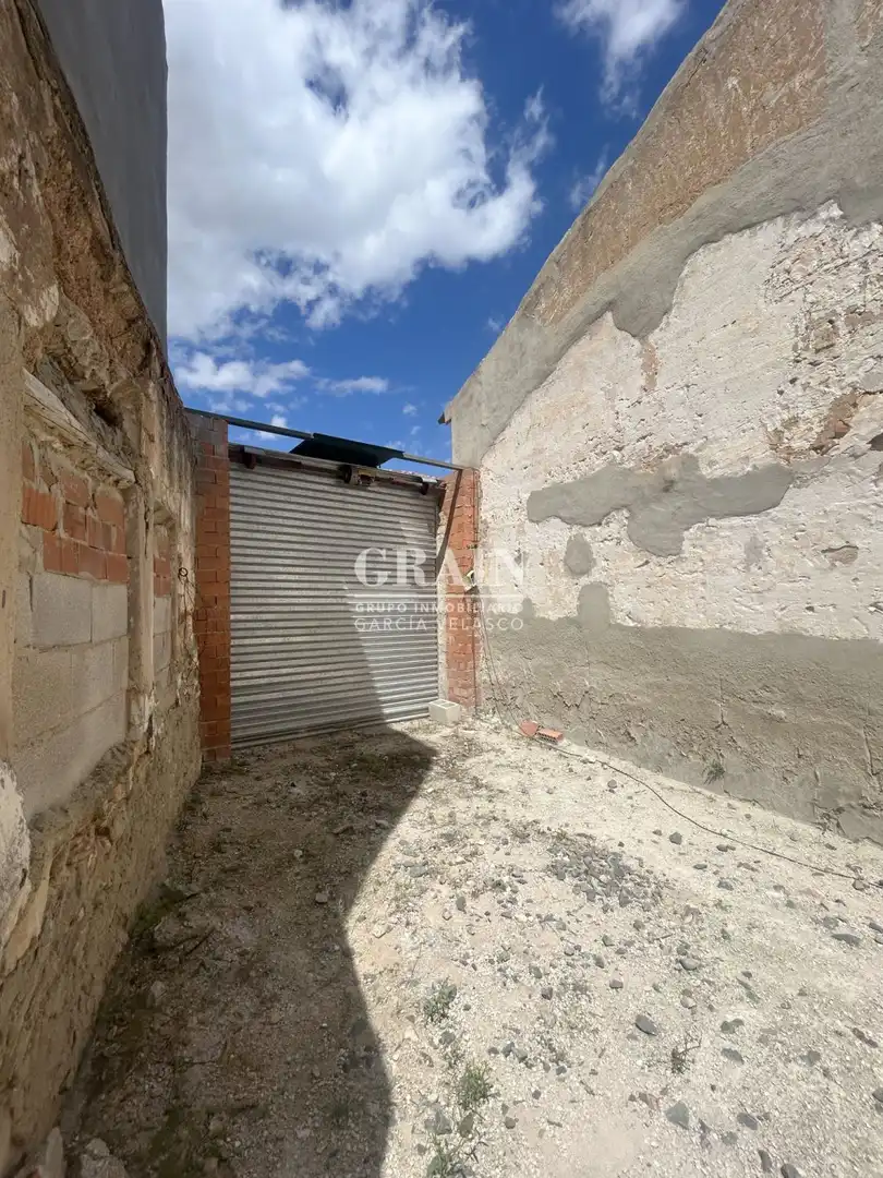 Aparcament de Casa adosada en venda en Pozo Cañada amb Aire condicionat, Calefacció i Traster