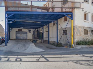 Nave industrielle à vendre à FESA