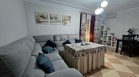 Foto 2 de Piso en venta en Morón de la Frontera, Sevilla