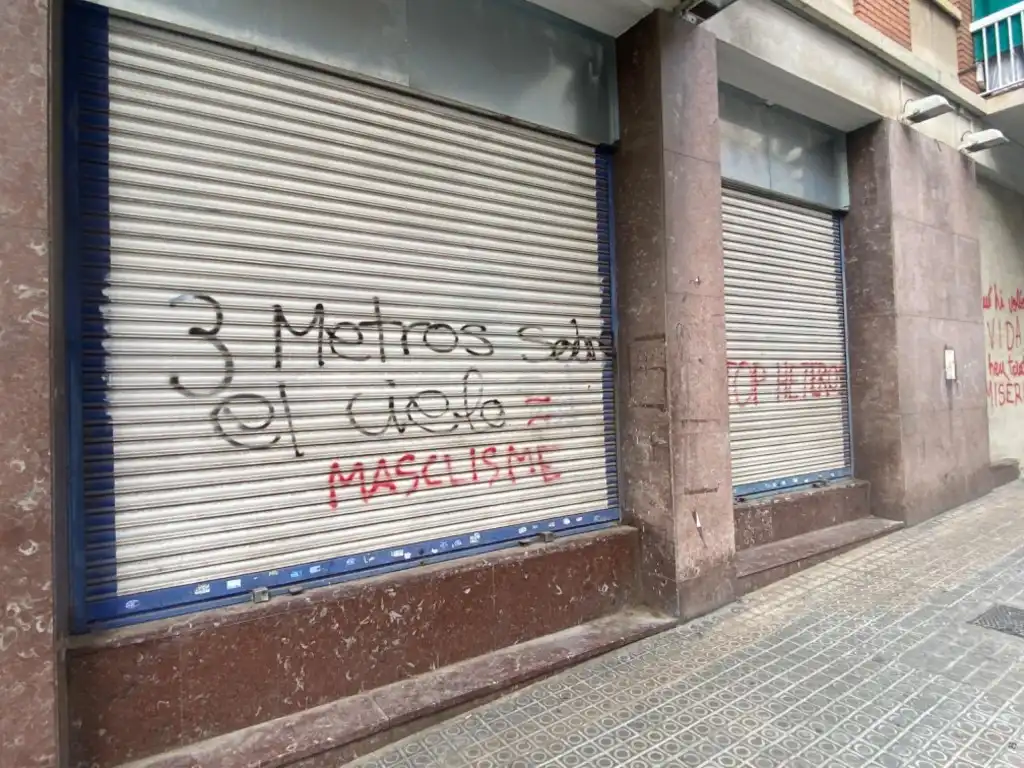 Local comercial en venda a Centre - Passeig i Rodalies, imagen 2