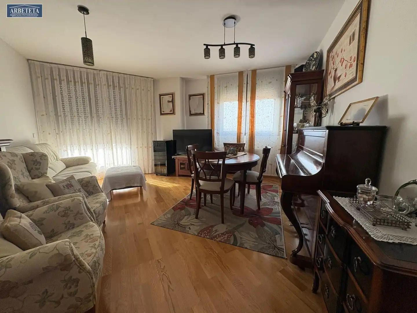 Sala d'estar de Pis en venda en Azuqueca de Henares amb Aire condicionat, Calefacció i Alarma