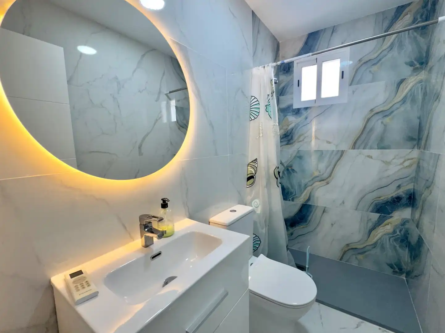 Baño de Casa o chalet en venta en La Zubia con Aire acondicionado y Terraza