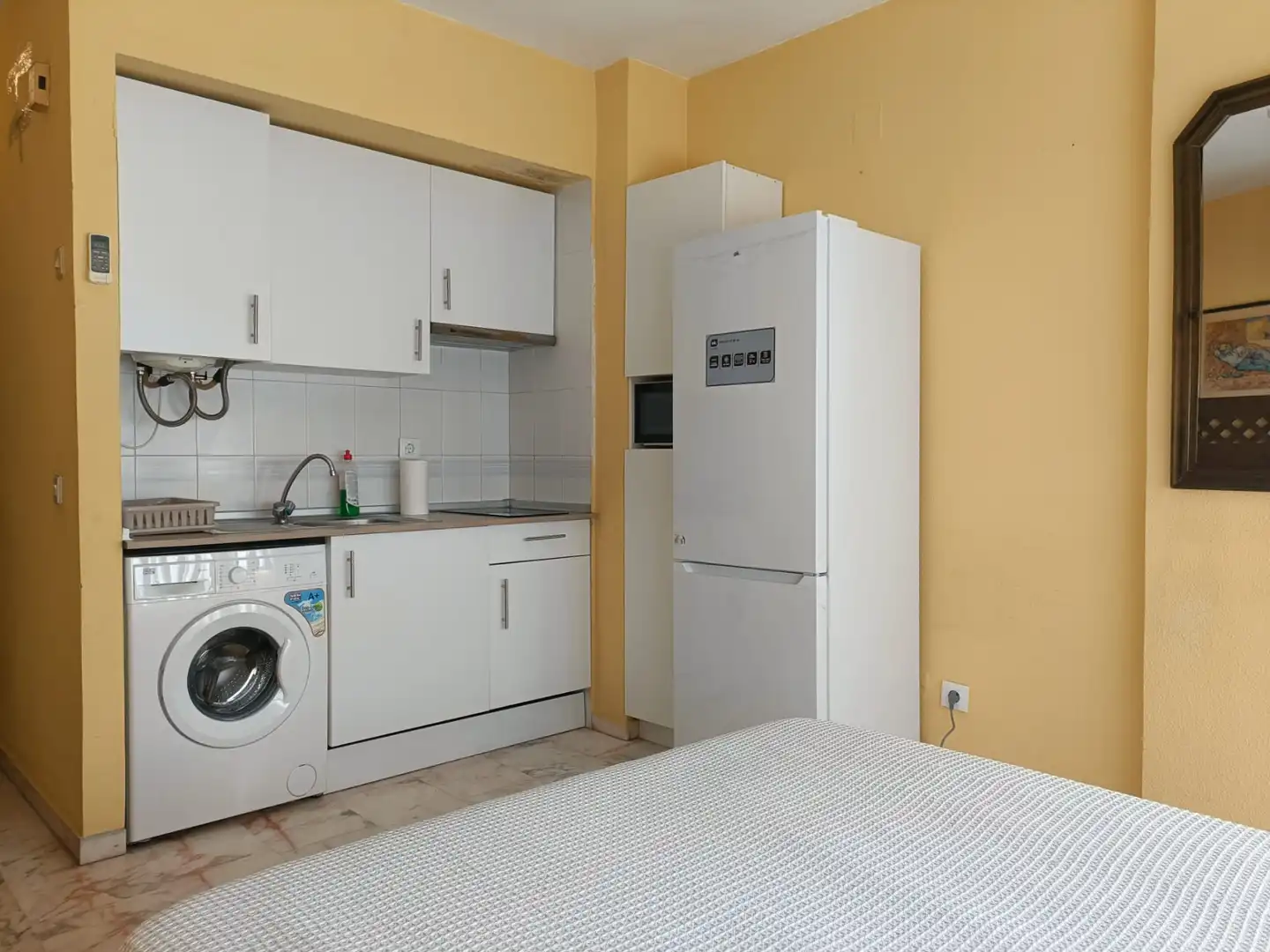 Küche von Wohnung zur Miete in Sevilla mit Klimaanlage, Heizung und Möbliert