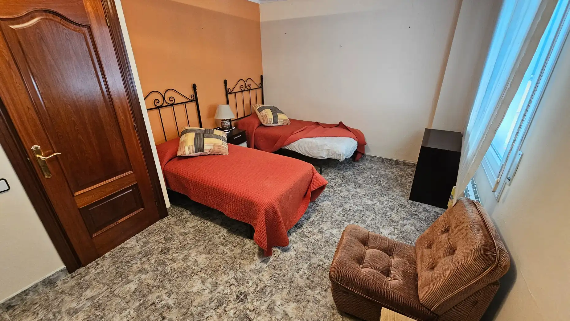 Dormitori de Casa adosada en venda en Sabadell amb Aire condicionat, Calefacció i Terrassa