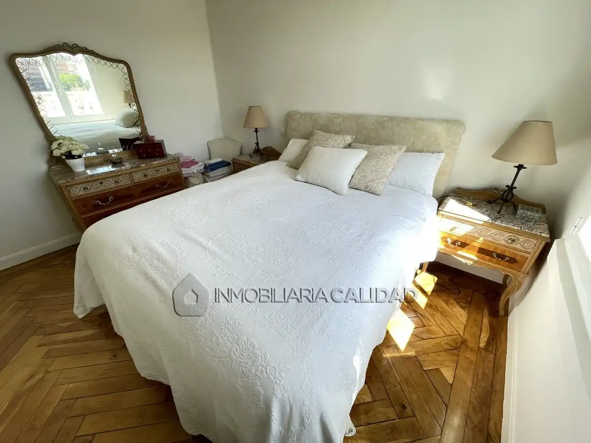 Bedroom of Flat for rent in Burgos  with Heating and Furnished