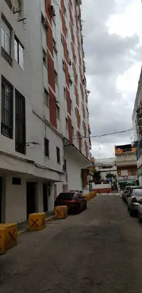 Vista exterior de Piso en venta en San Juan de Aznalfarache