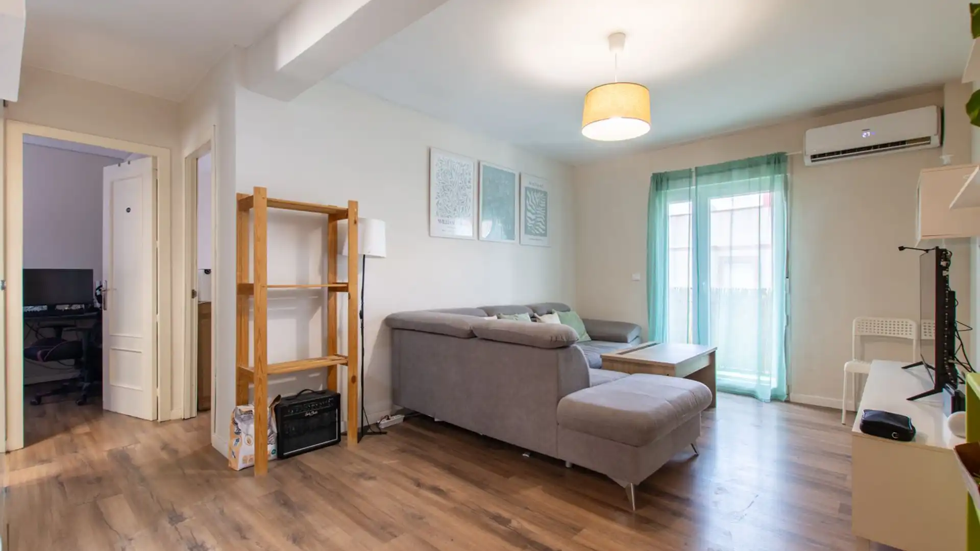 Living room of Flat for sale in Alcorcón  with Air Conditioner, Heating and Terrace