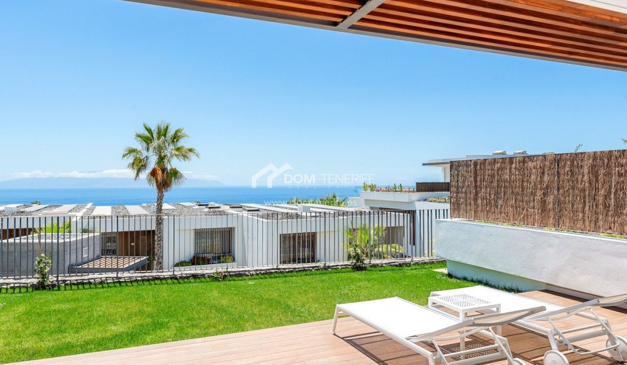 Terrasse von Wohnung zum Verkauf in Guía de Isora mit Privatgarten, Terrasse und Abstellraum