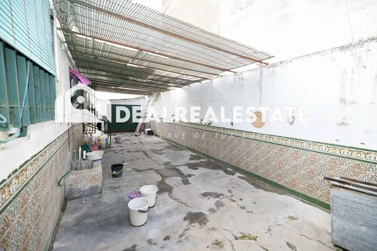 Vista exterior de Casa o chalet en venta en La Rinconada con Jardín privado y Trastero