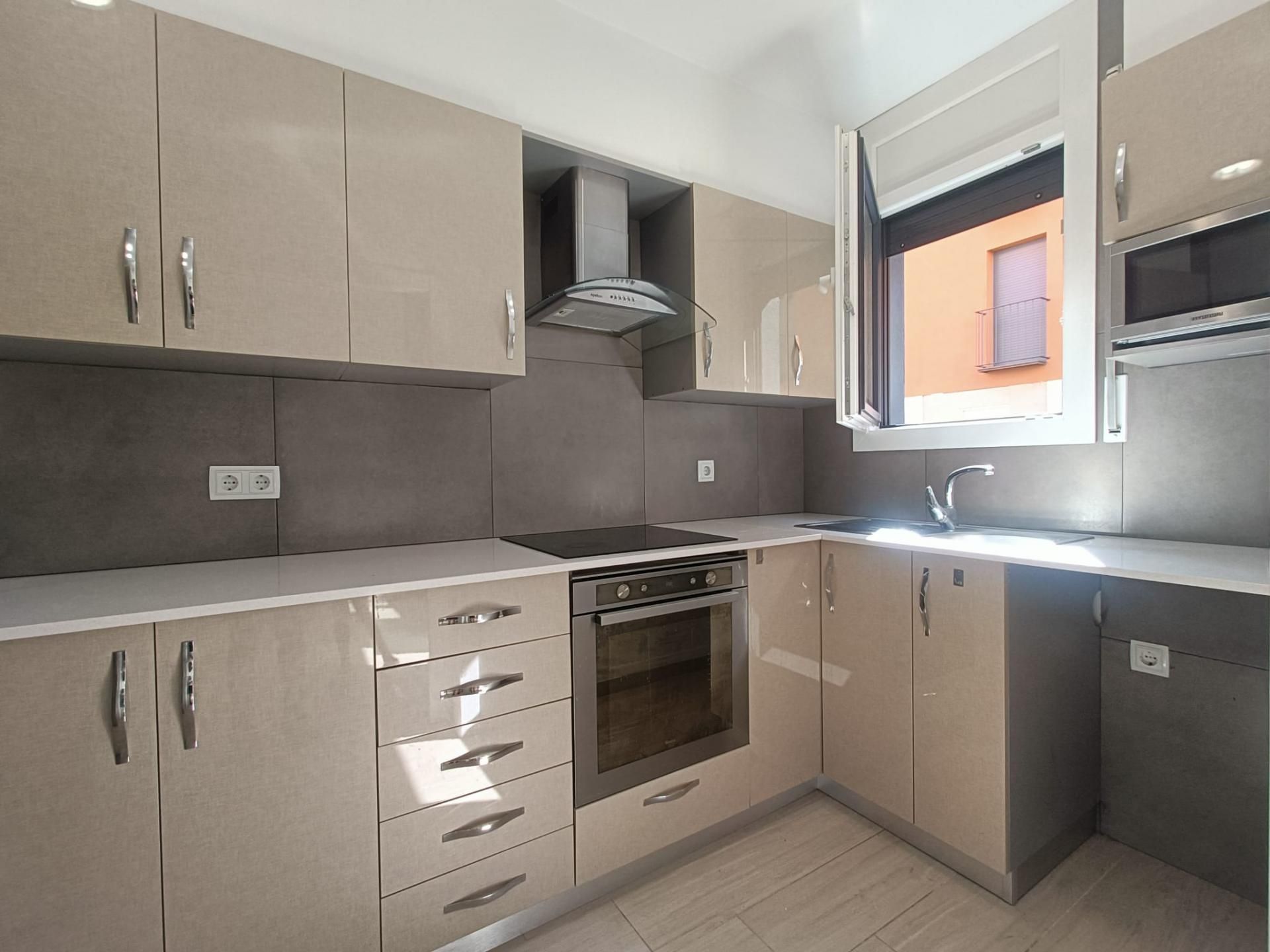 Kitchen of Flat for sale in Santa Eulàlia de Riuprimer  with Heating and Microwave