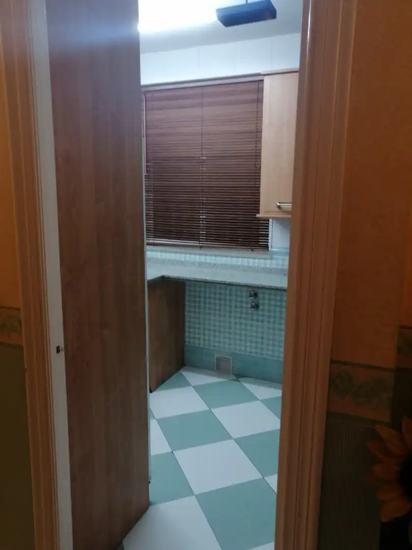 Bathroom of Flat for sale in Sevilla  with Air Conditioner, Furnished and Oven