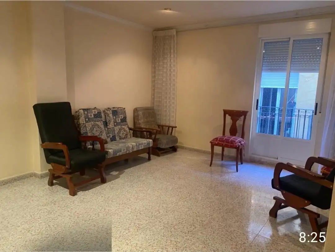 Sala d'estar de Casa o xalet en venda en Petrer amb Aire condicionat i Balcó
