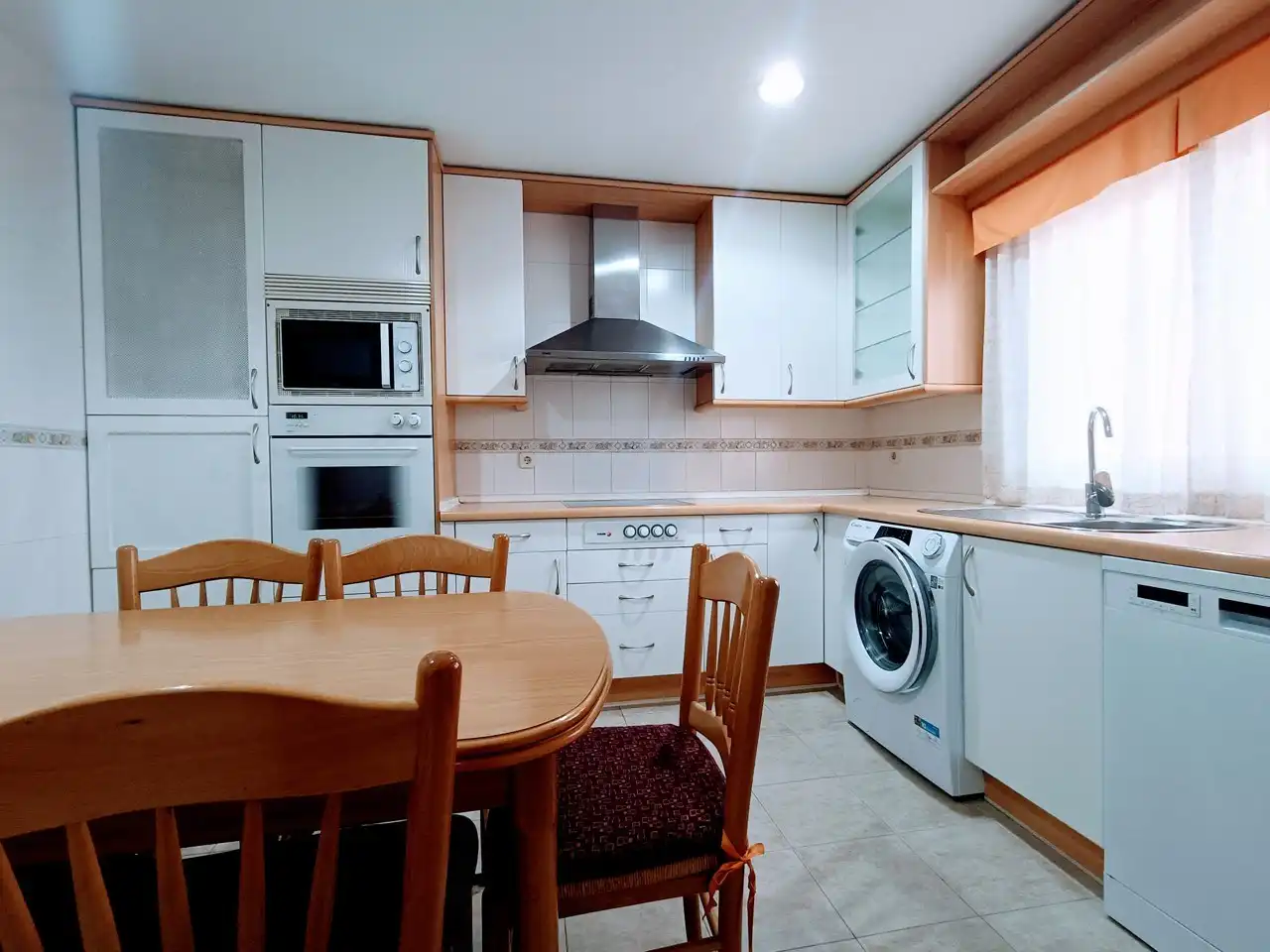 Cuina de Casa o xalet de lloguer en Villaviciosa de Odón amb Calefacció, Parquet i Forn