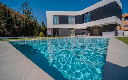 Swimming pool of House or chalet for sale in Alicante / Alacant  with Air Conditioner, Terrace and Swimming Pool