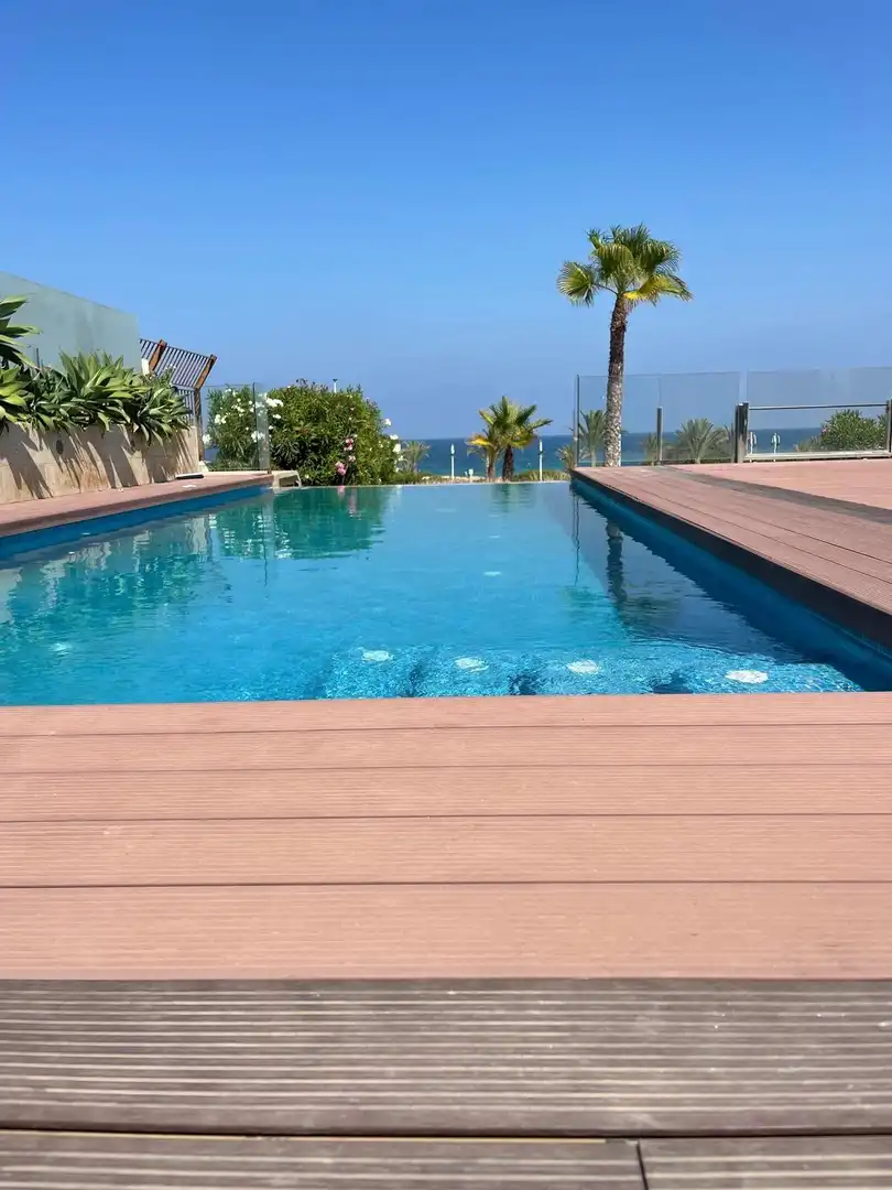 Schwimmbecken von Haus oder Chalet zur Miete in Elche / Elx mit Klimaanlage, Heizung und Privatgarten