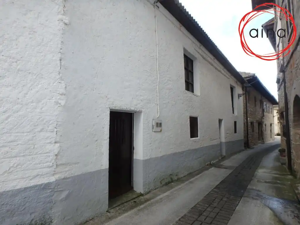 Vista exterior de Residencial en venda en Urroz-Villa