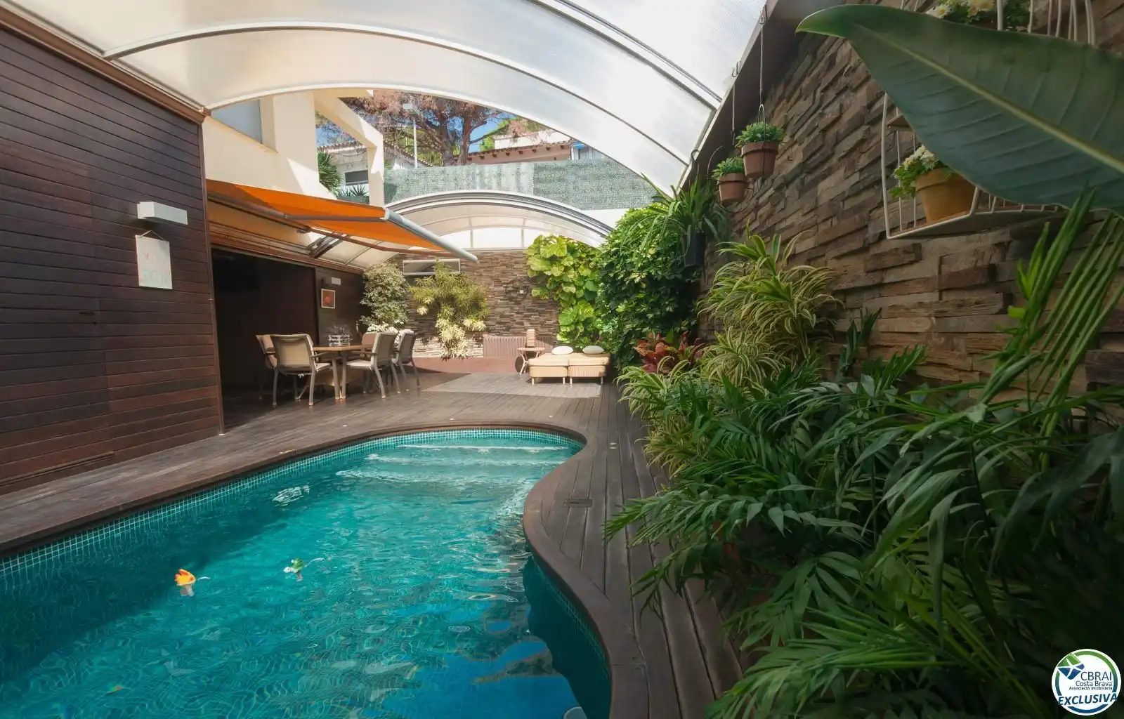Piscina de Casa o xalet en venda en Roses amb Aire condicionat