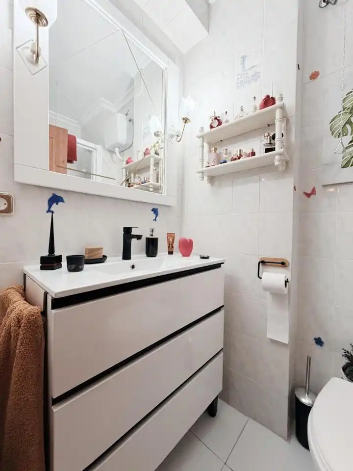 Bathroom of Flat for sale in Madrid  with Air Conditioner, Heating and Terrace