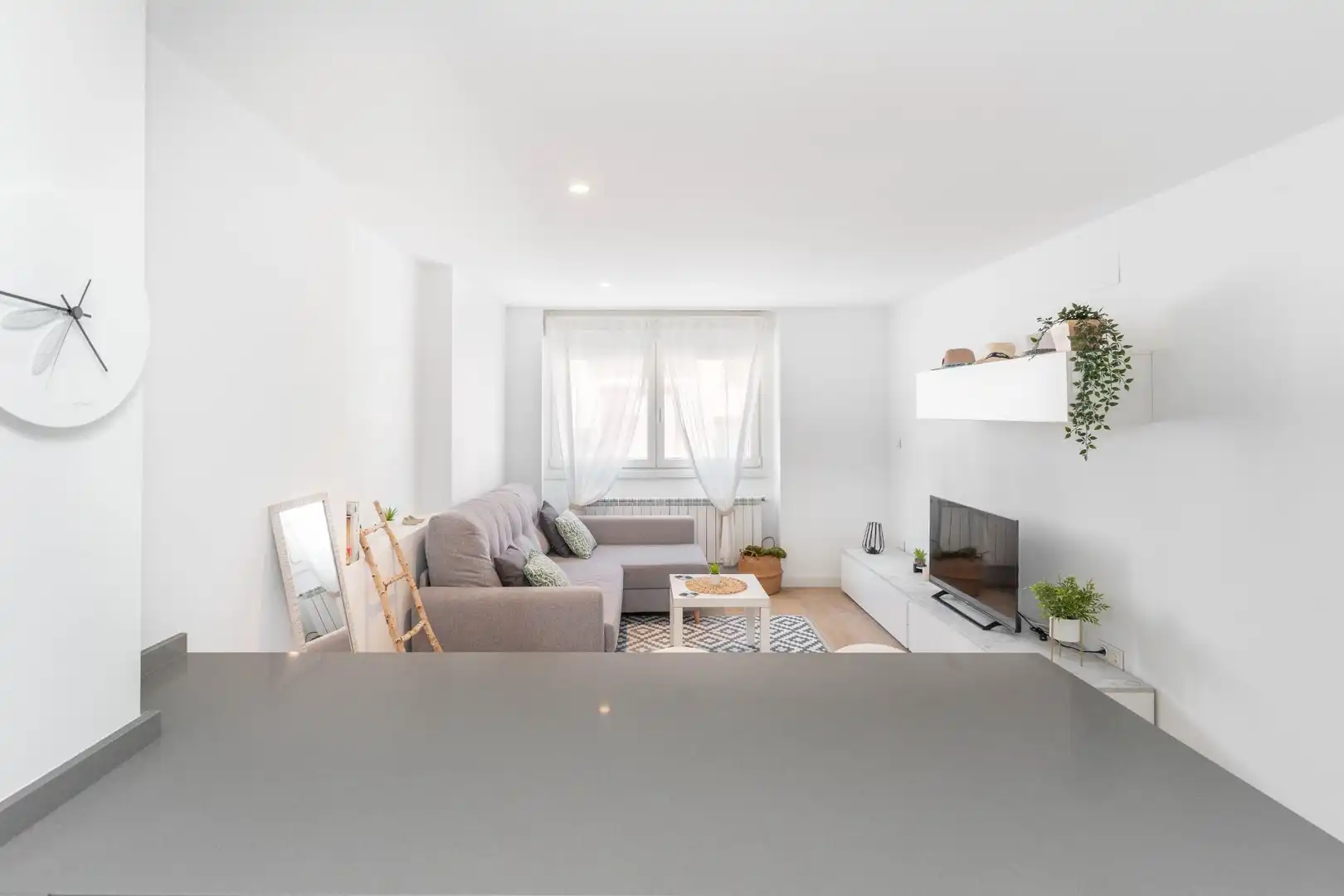 Wohnzimmer von Wohnungen zum Verkauf in Gozón mit Klimaanlage, Heizung und Abstellraum